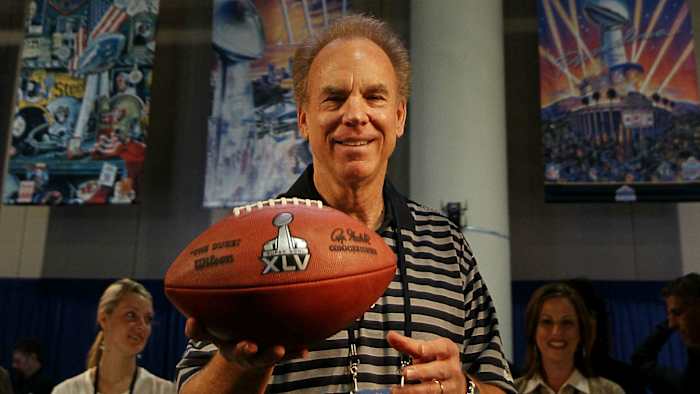 roger-staubach-getty-ftrjpg_6hlku8cu4hgp1gca935skpp36